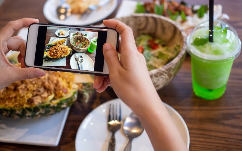 Read more about the article The Role of Social Media for Food Business Success