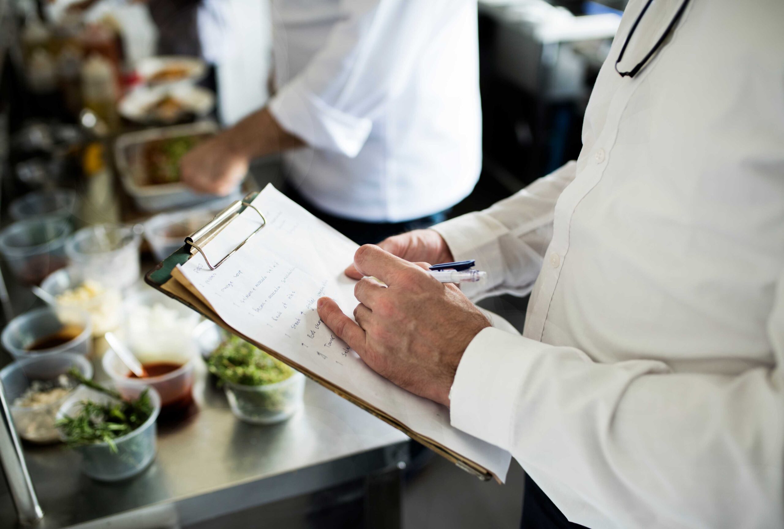 Read more about the article Checklist for Restaurants to Reduce Cost